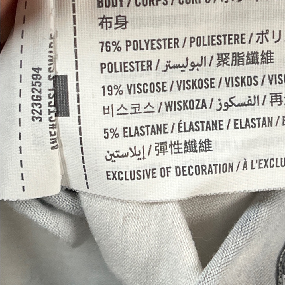 Hollister Tshirt - Picture 7 of 10